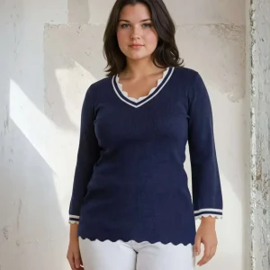 Maglia con bordi e scollo a V curvy