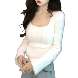 Maglione corto in maglia per l’autunno/inverno