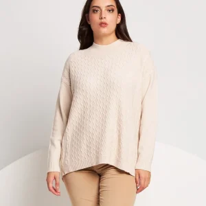 Maglia con coste e fondo stondato curvy